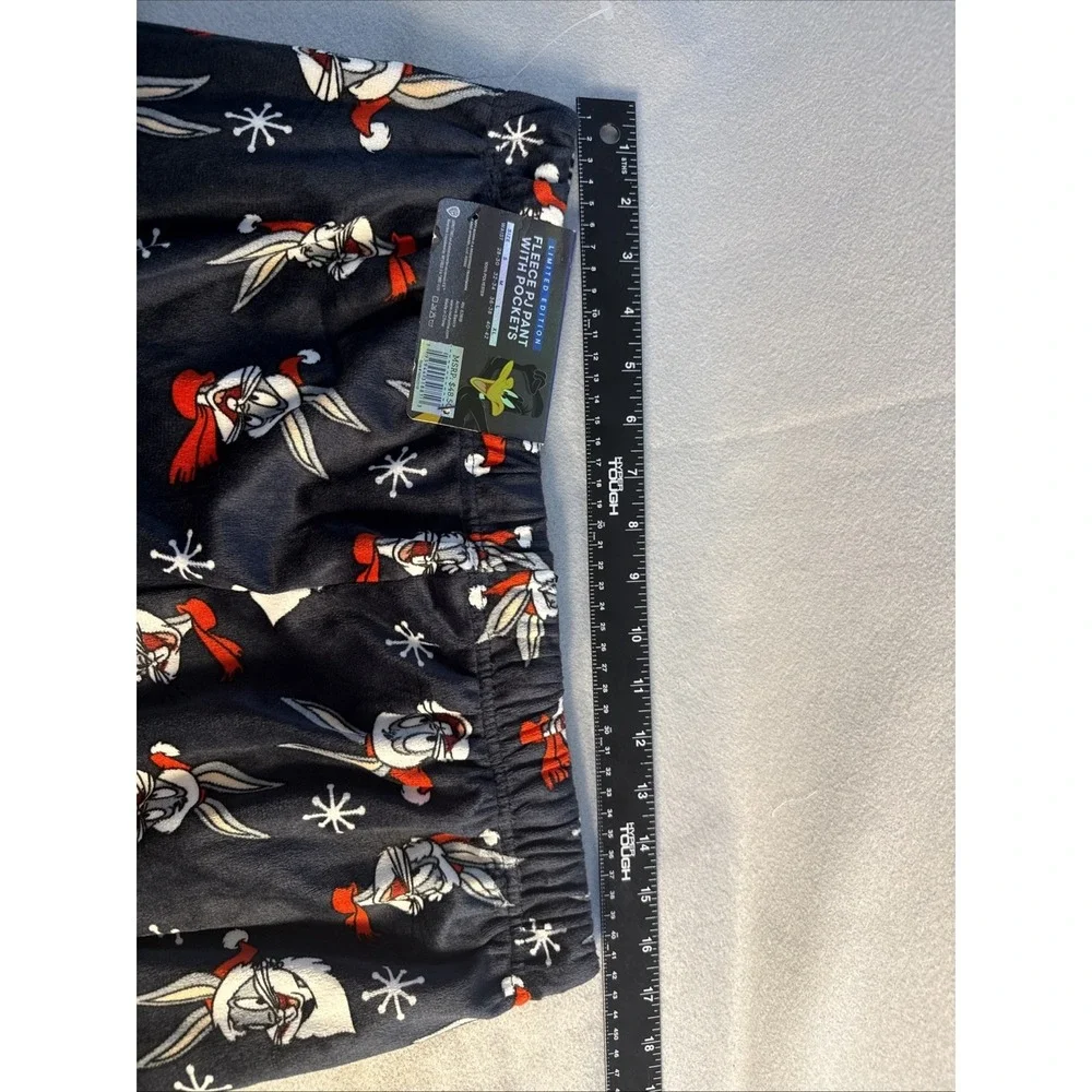 Looney Tunes Bugs Bunnie Fleece PJ Pants With Pockets. Size LARGE